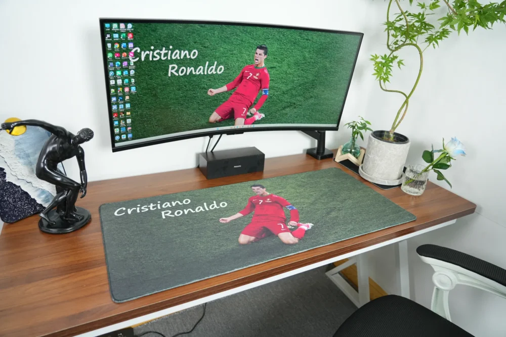 DSC09577-tic Cristiano Ronaldo Mouse Pad – 2012 EURO Goal Celebration