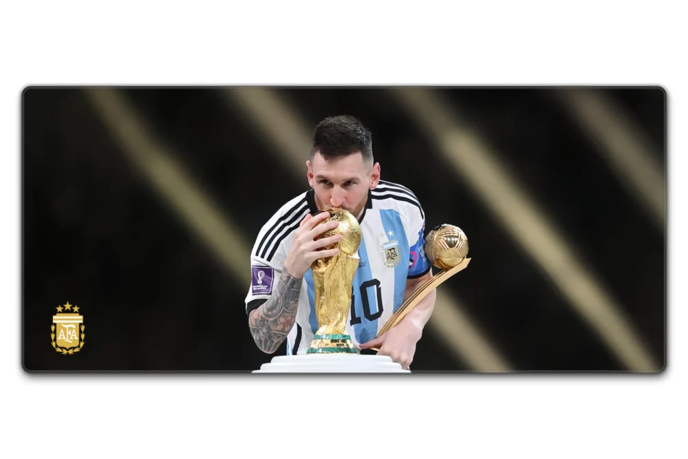 Lionel Messi Argentina 2022 World Cup desk mat in 90 × 40 cm for TKL and full-size setups